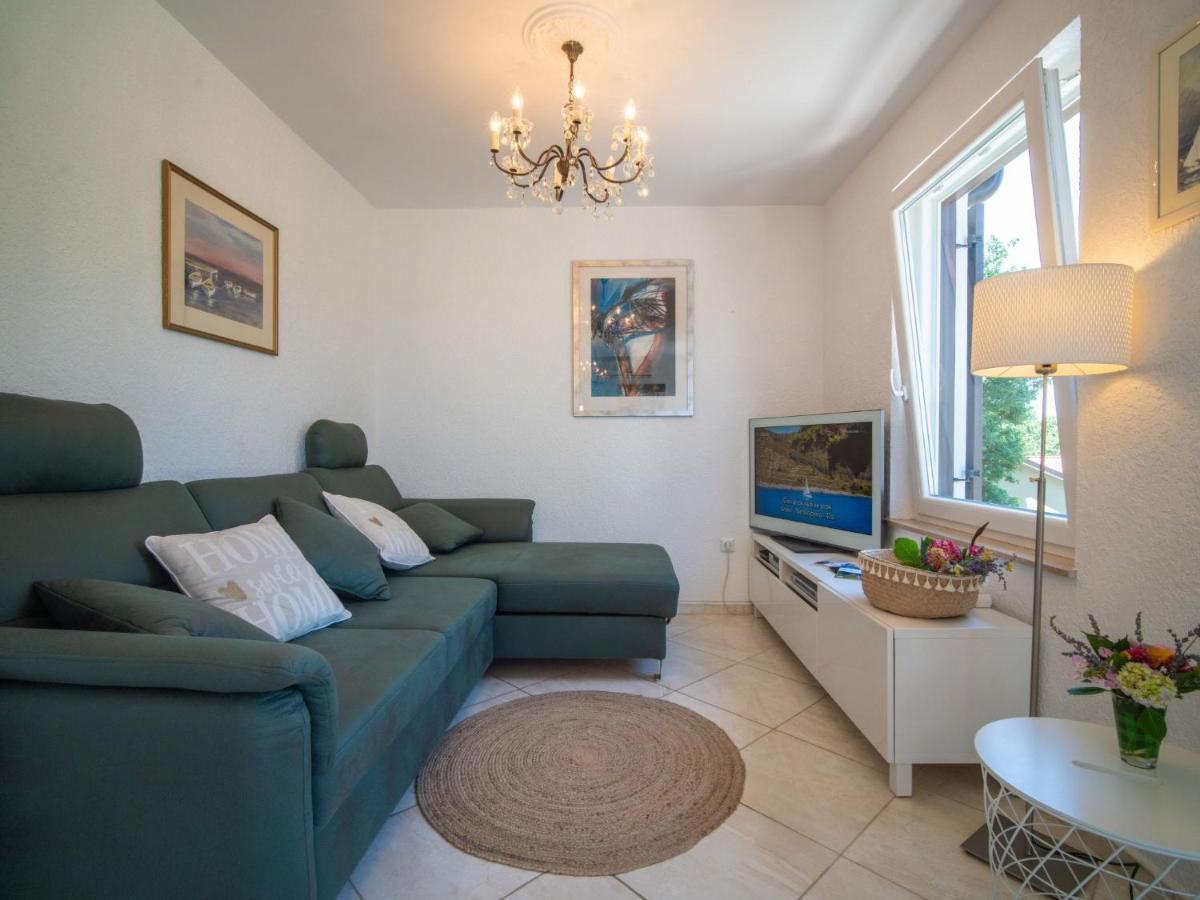 Holiday Home Vesna By Interhome Нивице Екстериор снимка